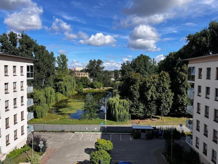 Europa22 "Apartament Delux" Z Wanna - Centrum Miasta Z Widokiem Na Staw Томашув-Мазовецки Экстерьер фото